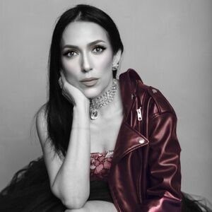 Meet your Posher, Lorena